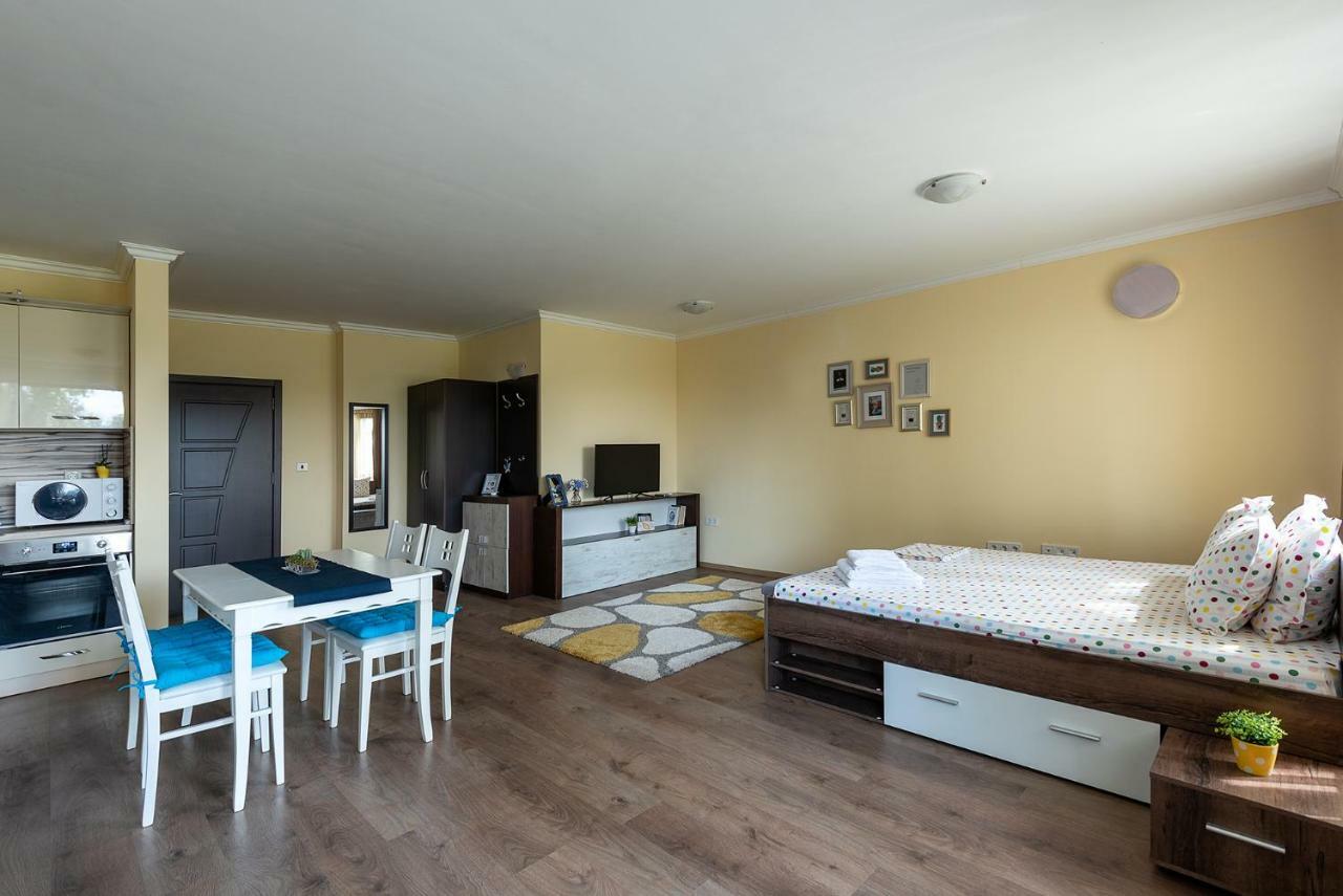 Riverside Apartments Plovdiv With Free Parking Extérieur photo